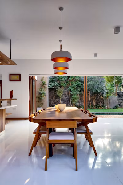 Dining room decor and table accents from Beauty NVTA